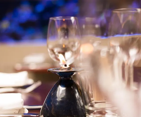 Vaughans Anchor 4* Лисканнор